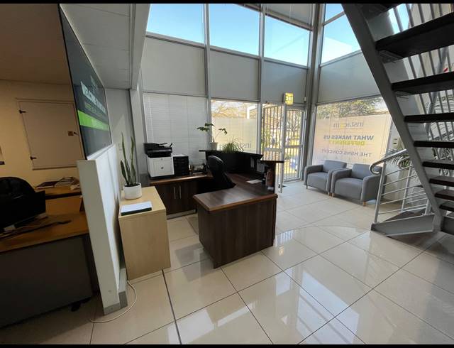 165M² OFFICE TO LET IN BRACKENFELL INDUSTRIAL